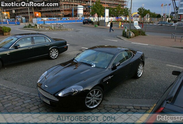 Aston Martin DB9