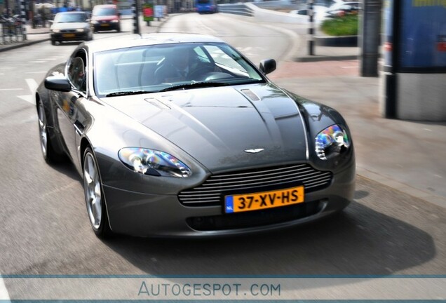 Aston Martin V8 Vantage