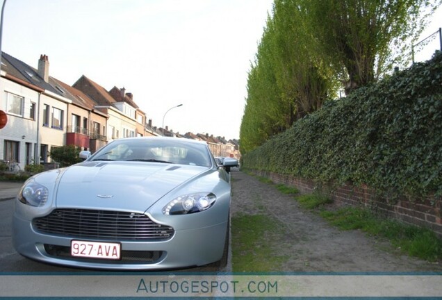 Aston Martin V8 Vantage