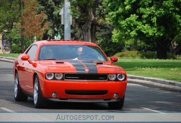 Dodge Challenger SRT-8