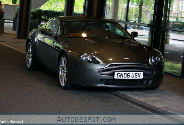 Aston Martin V8 Vantage