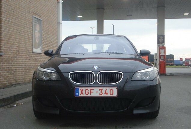 BMW M5 E60 2005