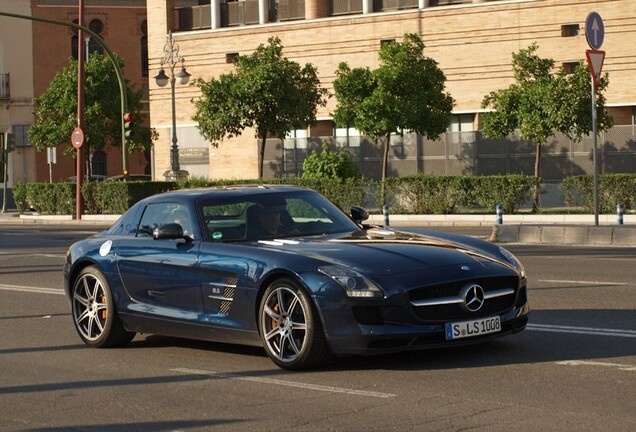 Mercedes-Benz SLS AMG