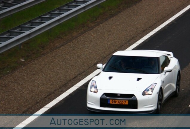 Nissan GT-R