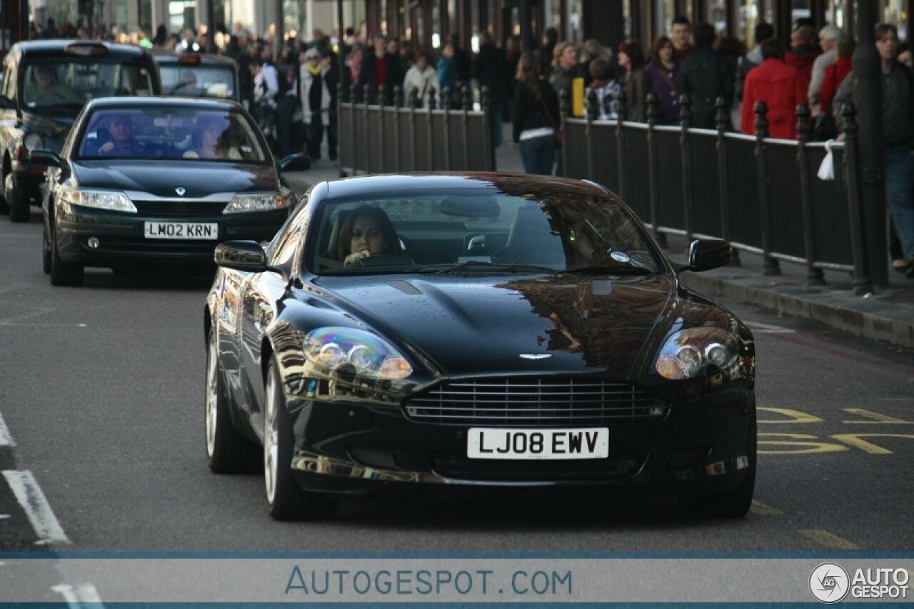 Aston Martin DB9