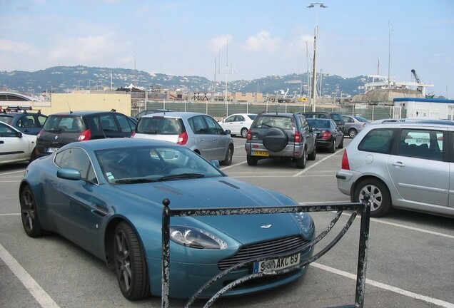 Aston Martin V8 Vantage