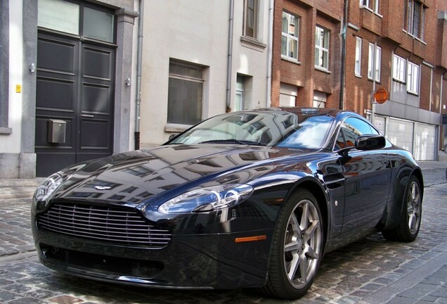 Aston Martin V8 Vantage