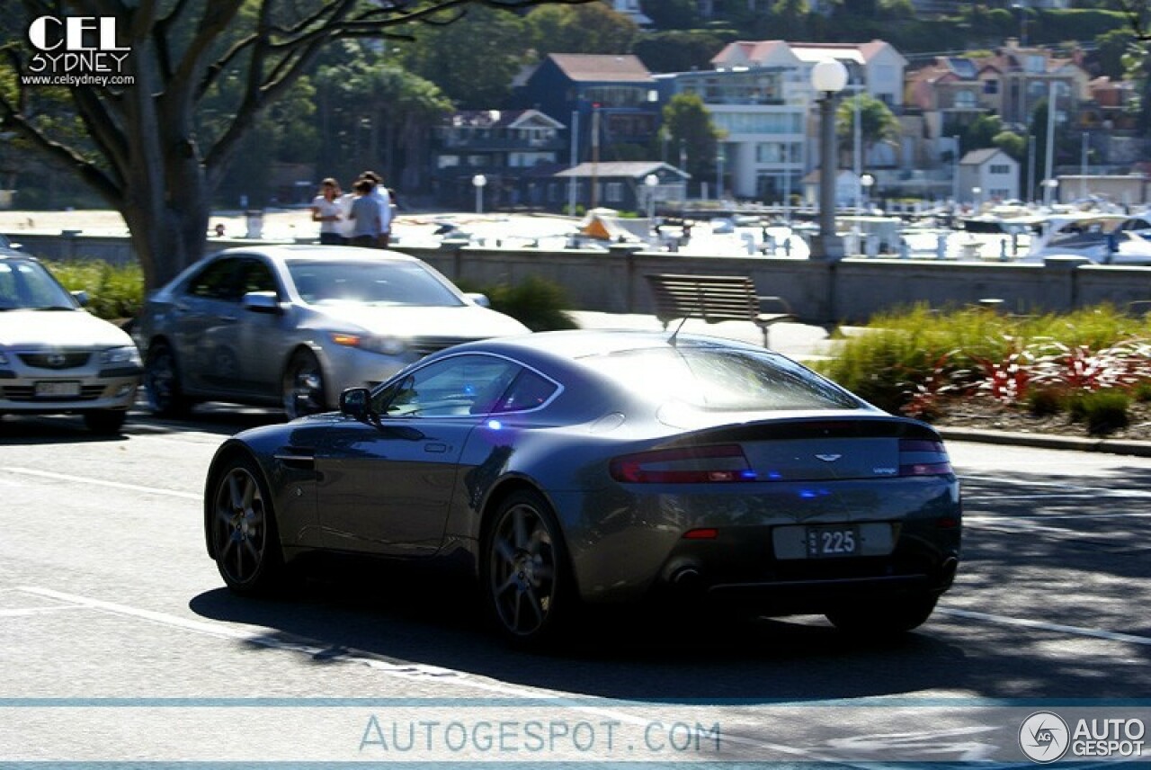 Aston Martin V8 Vantage