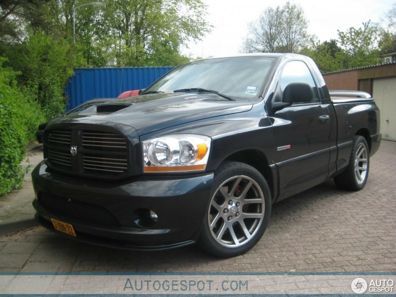 Dodge RAM SRT-10