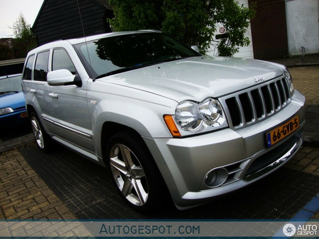 Jeep Grand Cherokee SRT-8 2005