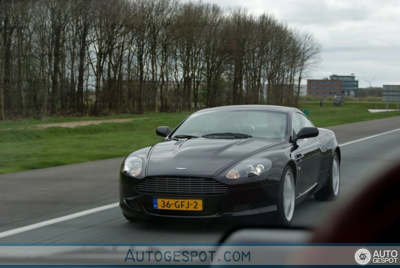 Aston Martin DB9