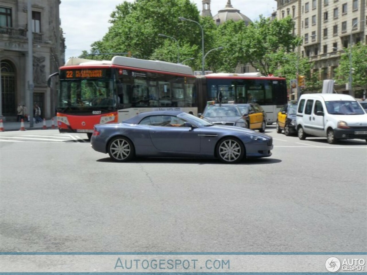 Aston Martin DB9 Volante