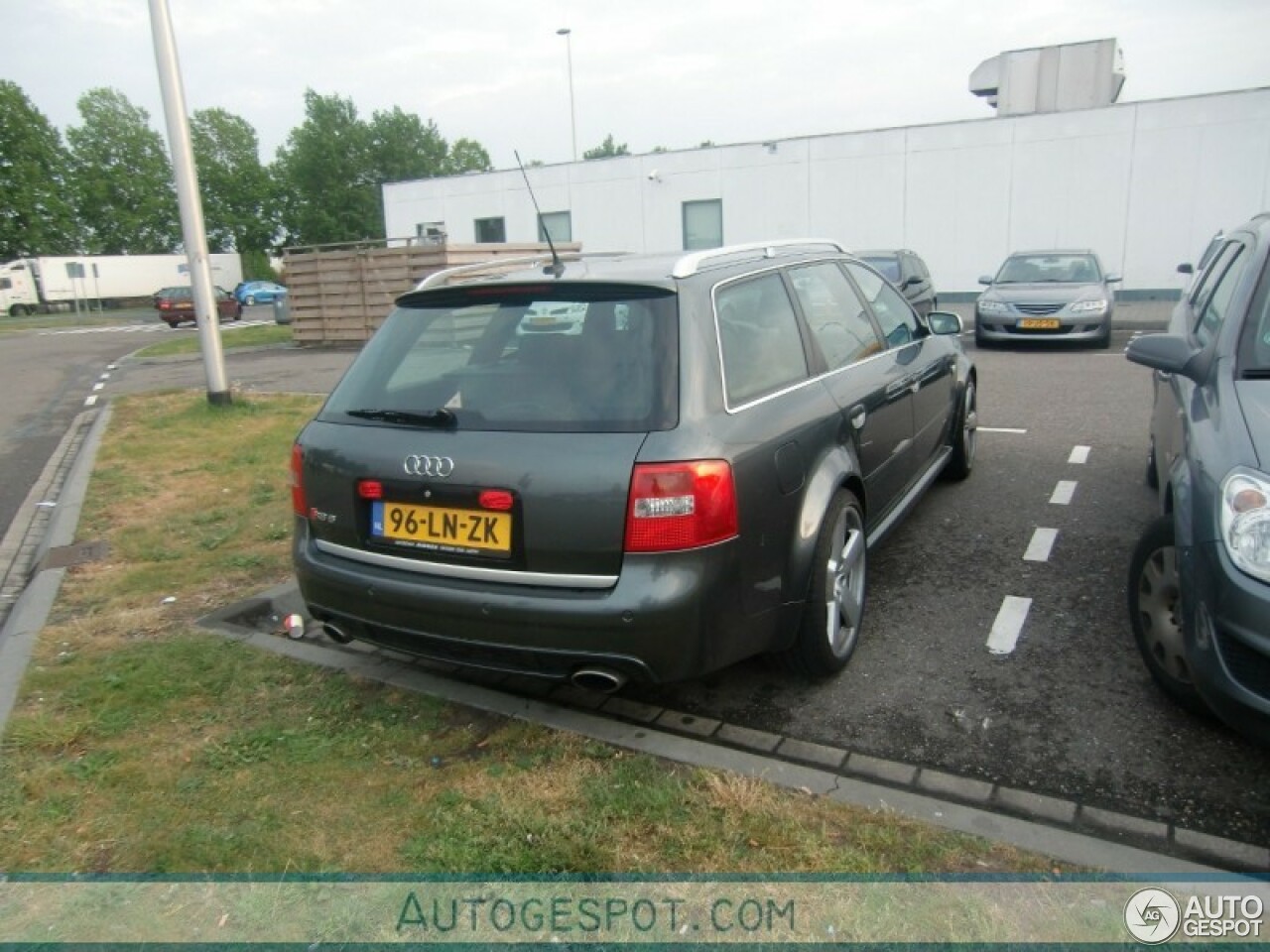 Audi RS6 Avant C5