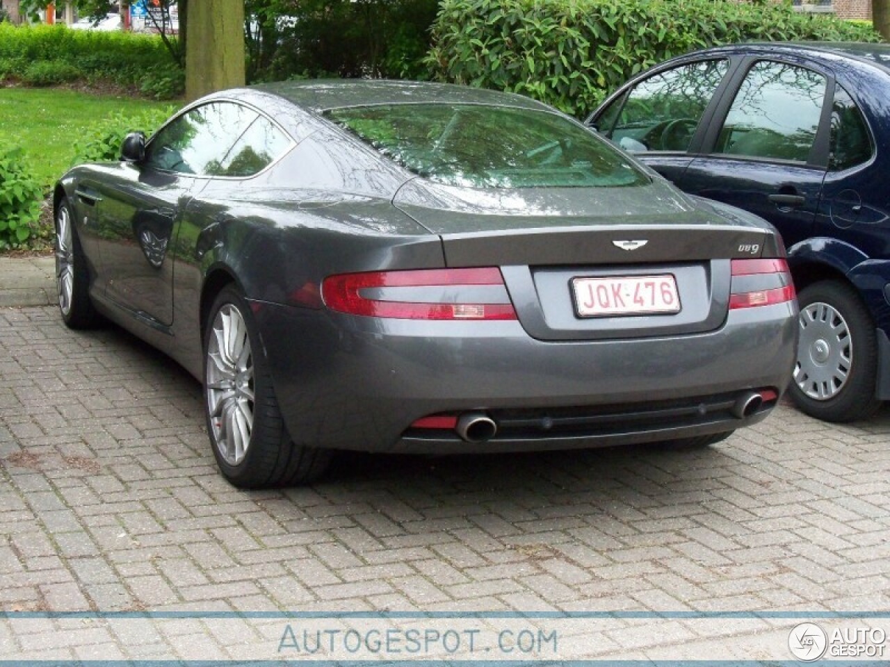 Aston Martin DB9