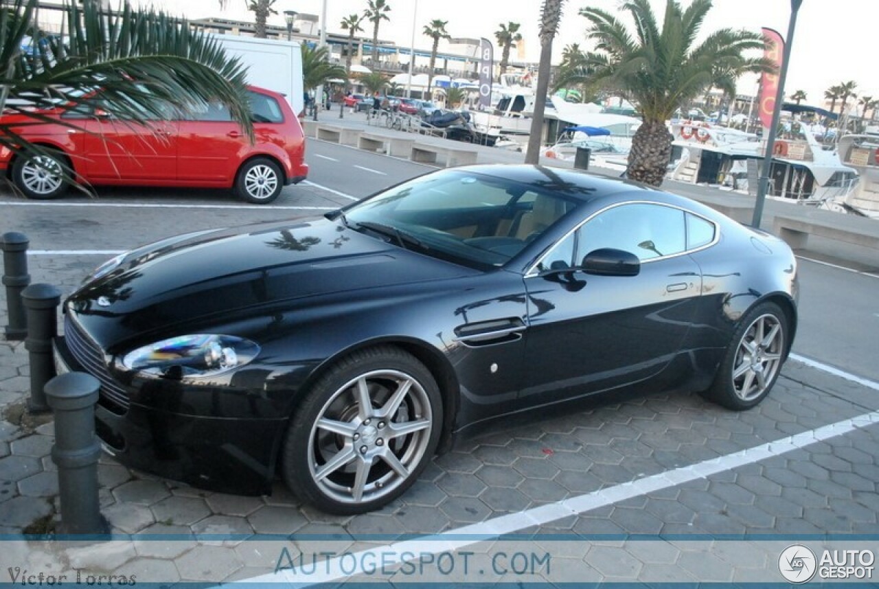 Aston Martin V8 Vantage