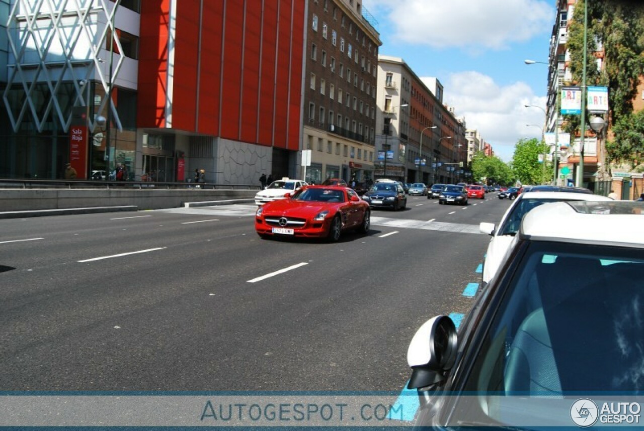 Mercedes-Benz SLS AMG