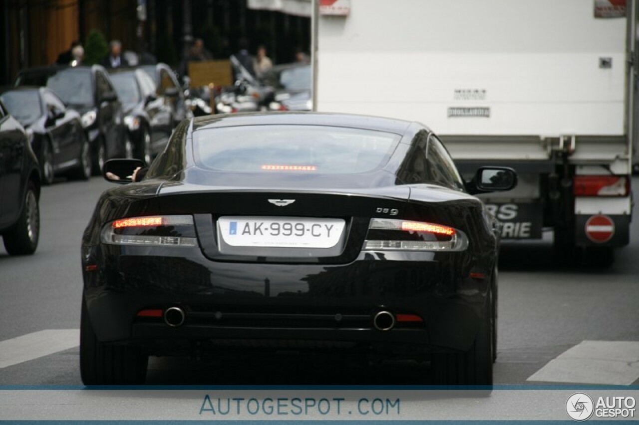 Aston Martin DB9