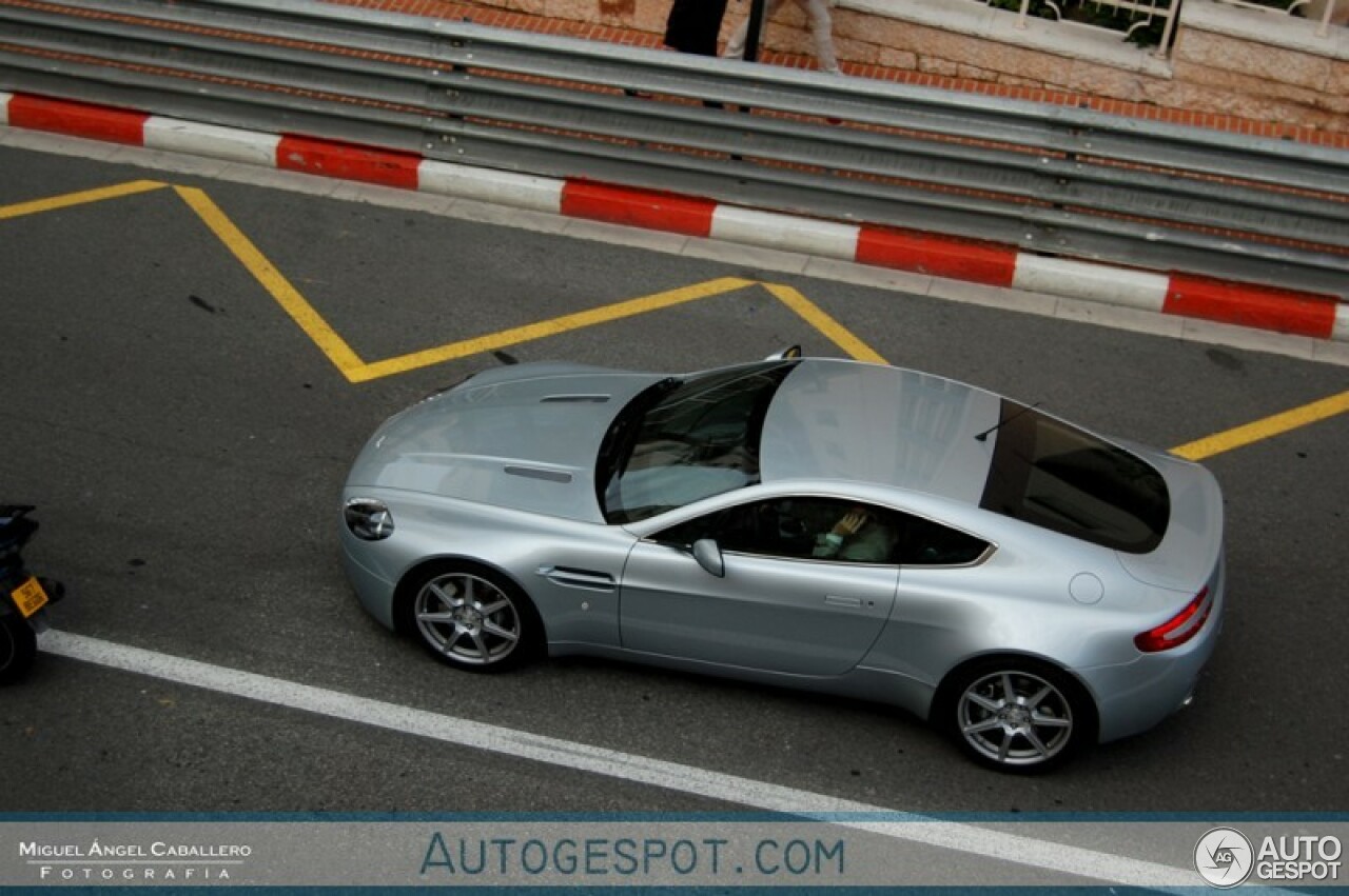 Aston Martin V8 Vantage