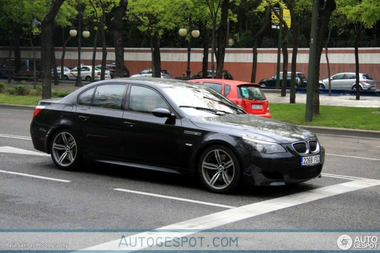 BMW M5 E60 2005