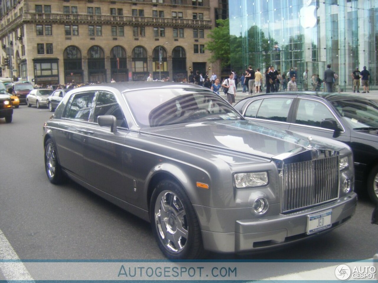 Rolls-Royce Phantom EWB