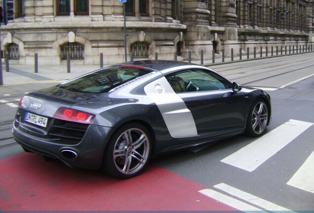 Audi R8 V10