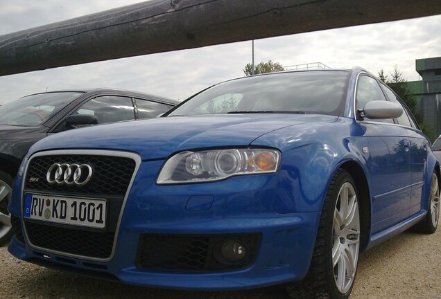 Audi RS4 Avant B7