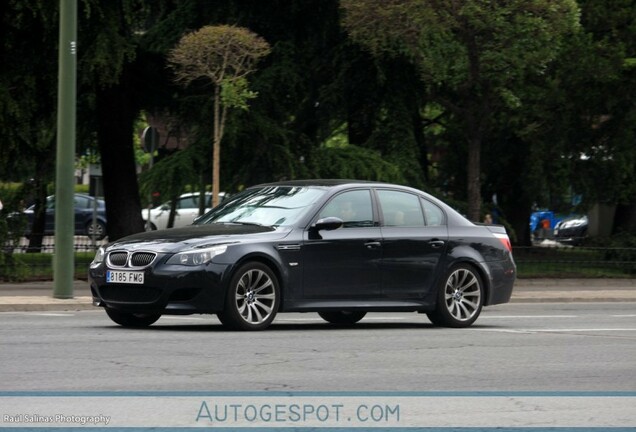 BMW M5 E60 2005