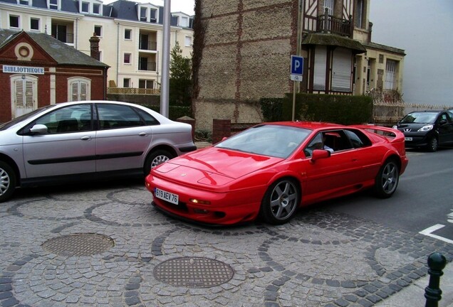 Lotus Esprit V8