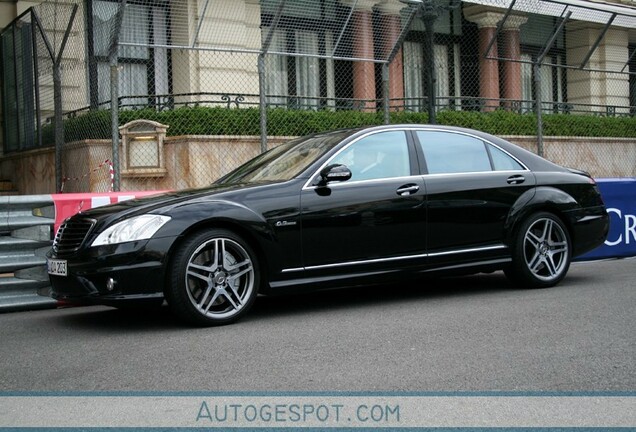 Mercedes-Benz S 63 AMG W221