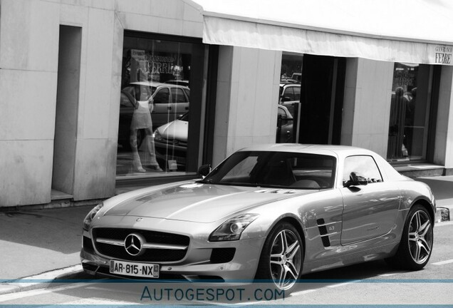 Mercedes-Benz SLS AMG