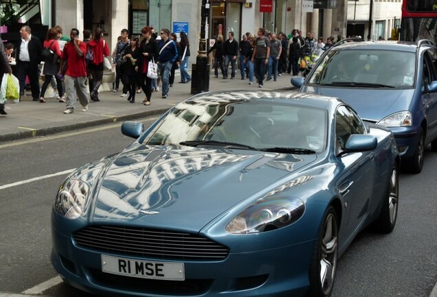 Aston Martin DB9