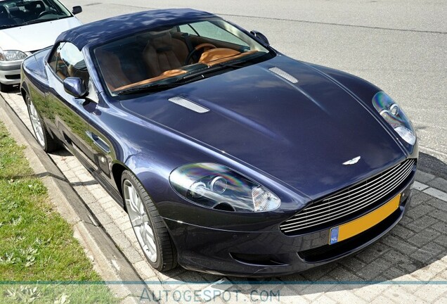 Aston Martin DB9 Volante