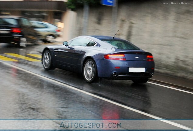 Aston Martin V8 Vantage