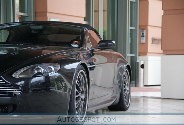 Aston Martin V8 Vantage Roadster