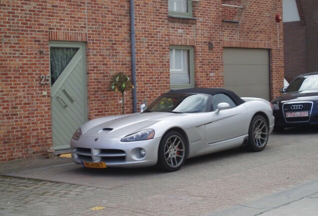 Dodge Viper SRT-10 Roadster 2003