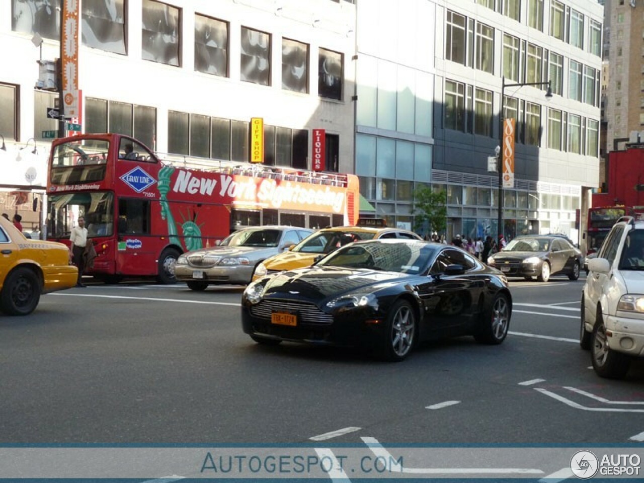 Aston Martin V8 Vantage