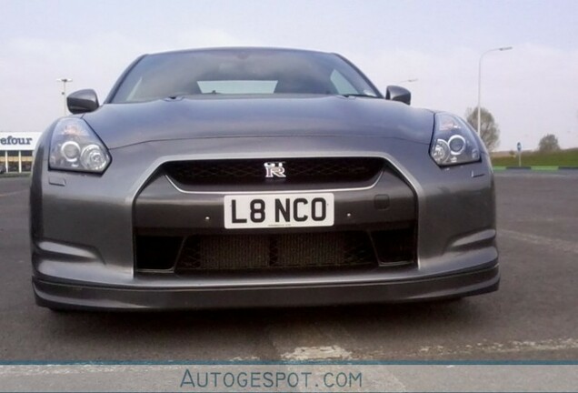 Nissan GT-R