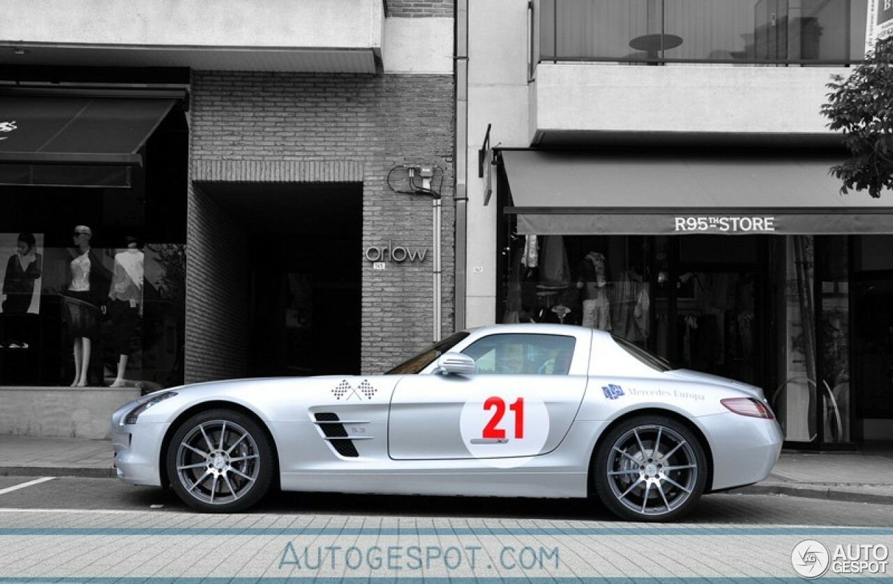 Mercedes-Benz SLS AMG