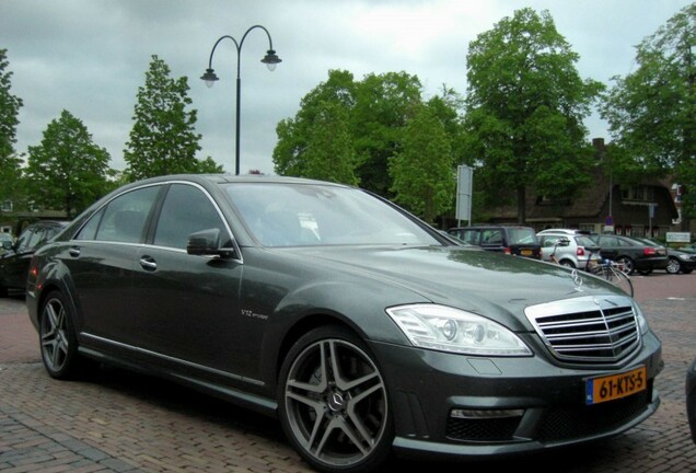 Mercedes-Benz S 65 AMG V221 2010