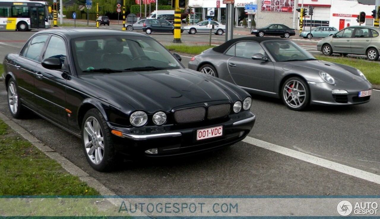 Jaguar XJR