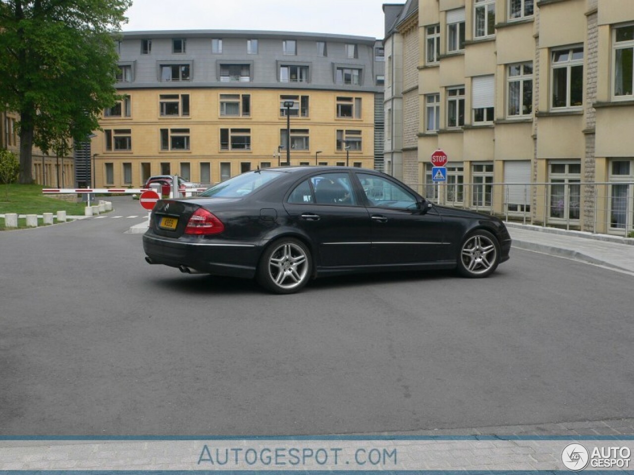 Mercedes-Benz E 55 AMG