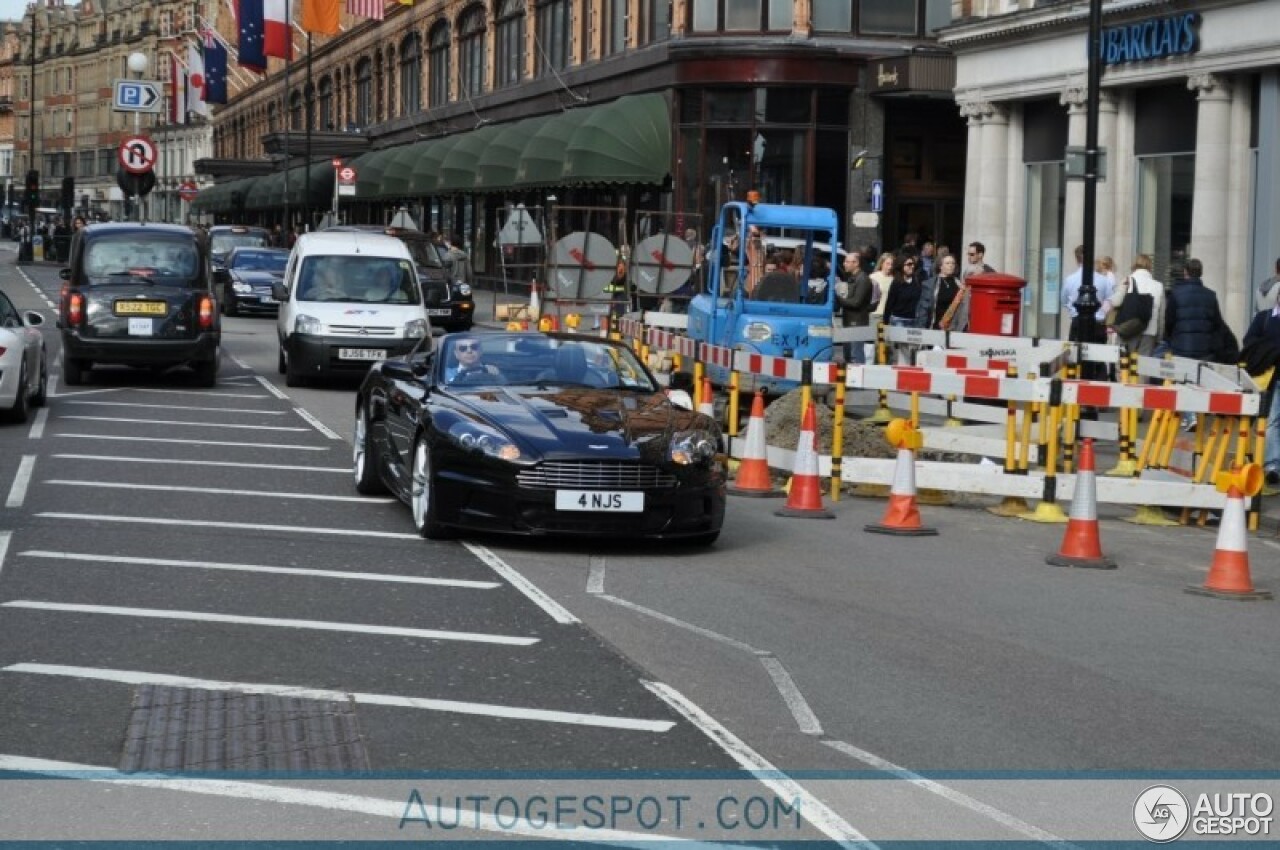 Aston Martin DBS Volante