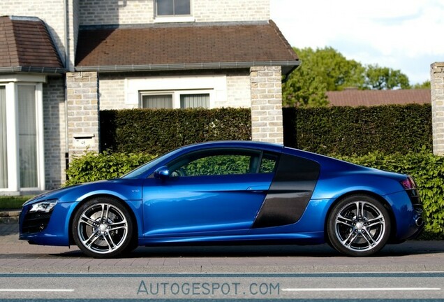 Audi R8 V10