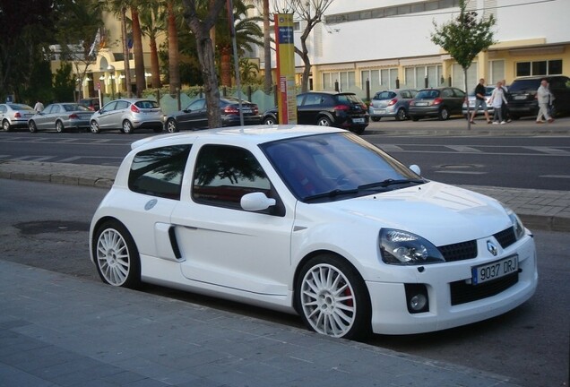 Renault Clio V6 Phase II