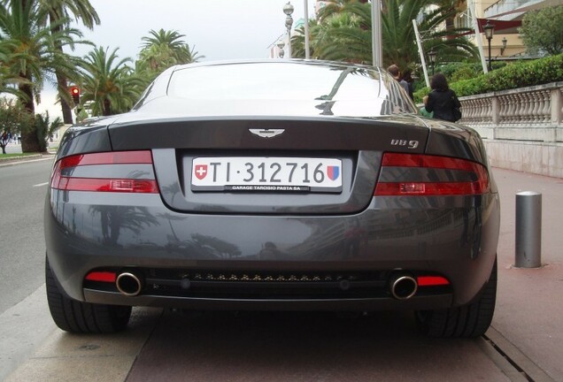 Aston Martin DB9