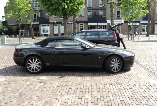 Aston Martin DB9 Volante