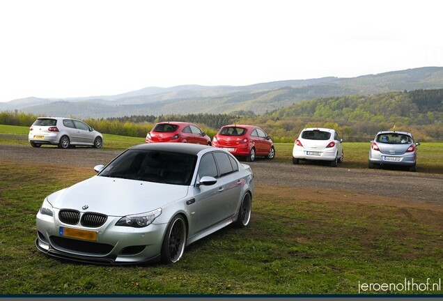 BMW M5 E60 2005