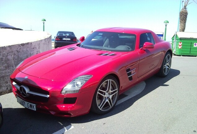 Mercedes-Benz SLS AMG