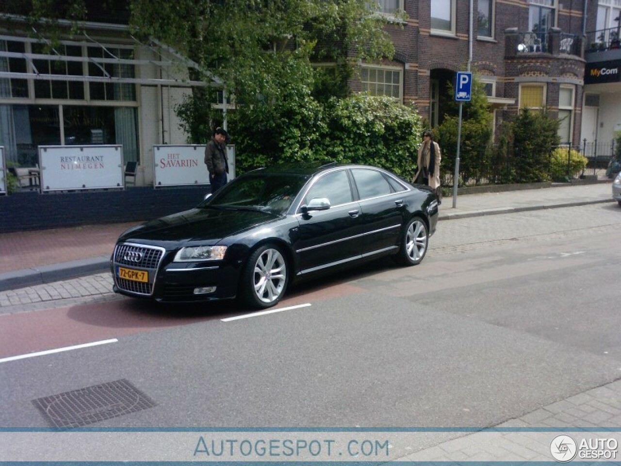 Audi S8 D3