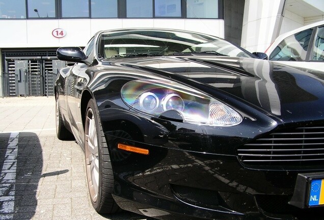 Aston Martin DB9